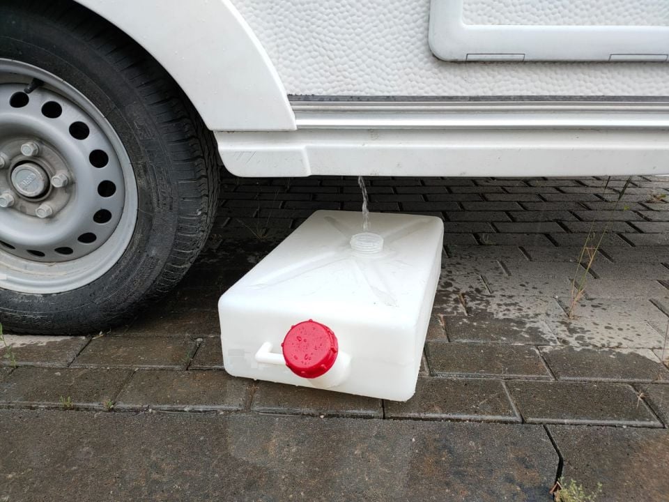 Karavan Atık (Gri) Su Bidonu (20 Litre) Süper Slim (Defolu)