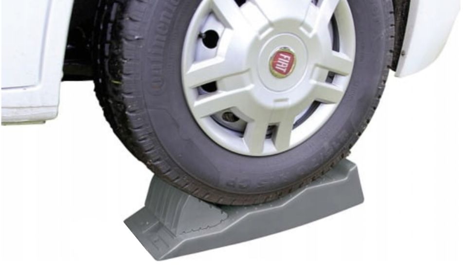 Teker kaçırmaz karavan seviye takozu